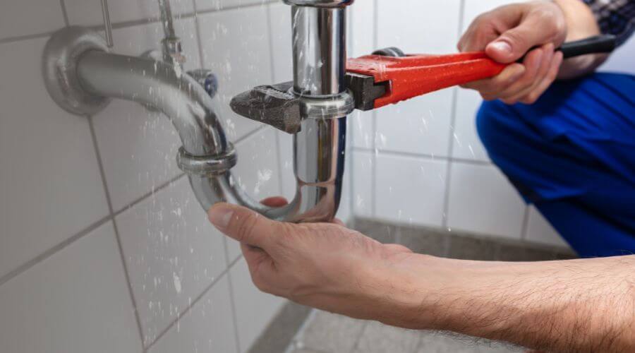 Expert burst pipe repair services in Barboursville, WV